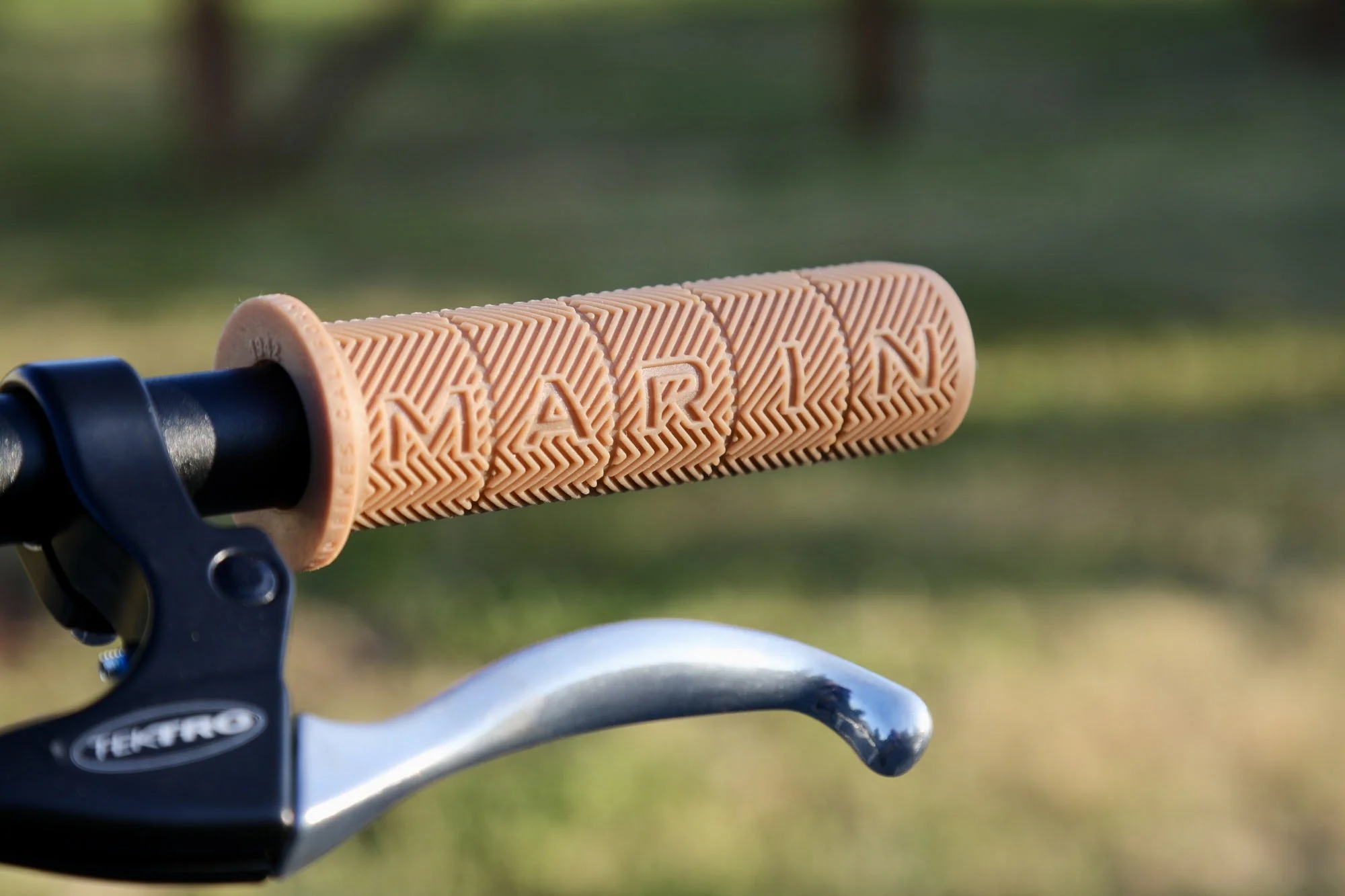 Marin Kentfield 2 - Hybrid Bike - Image 10