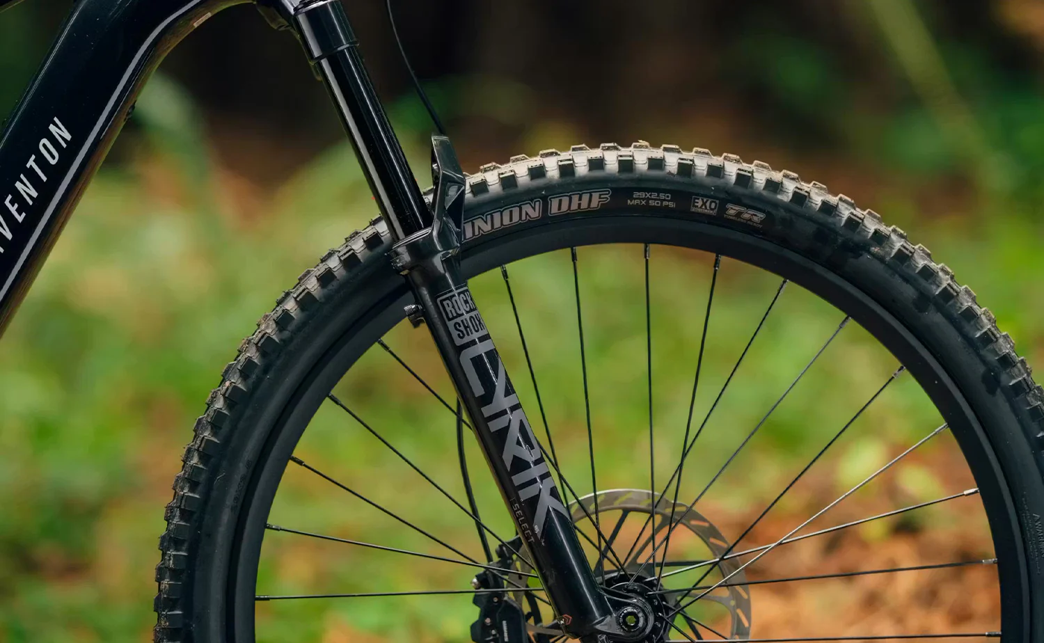 Aventon Current EXP – Carbon Dual-Suspension eMTB - Image 9
