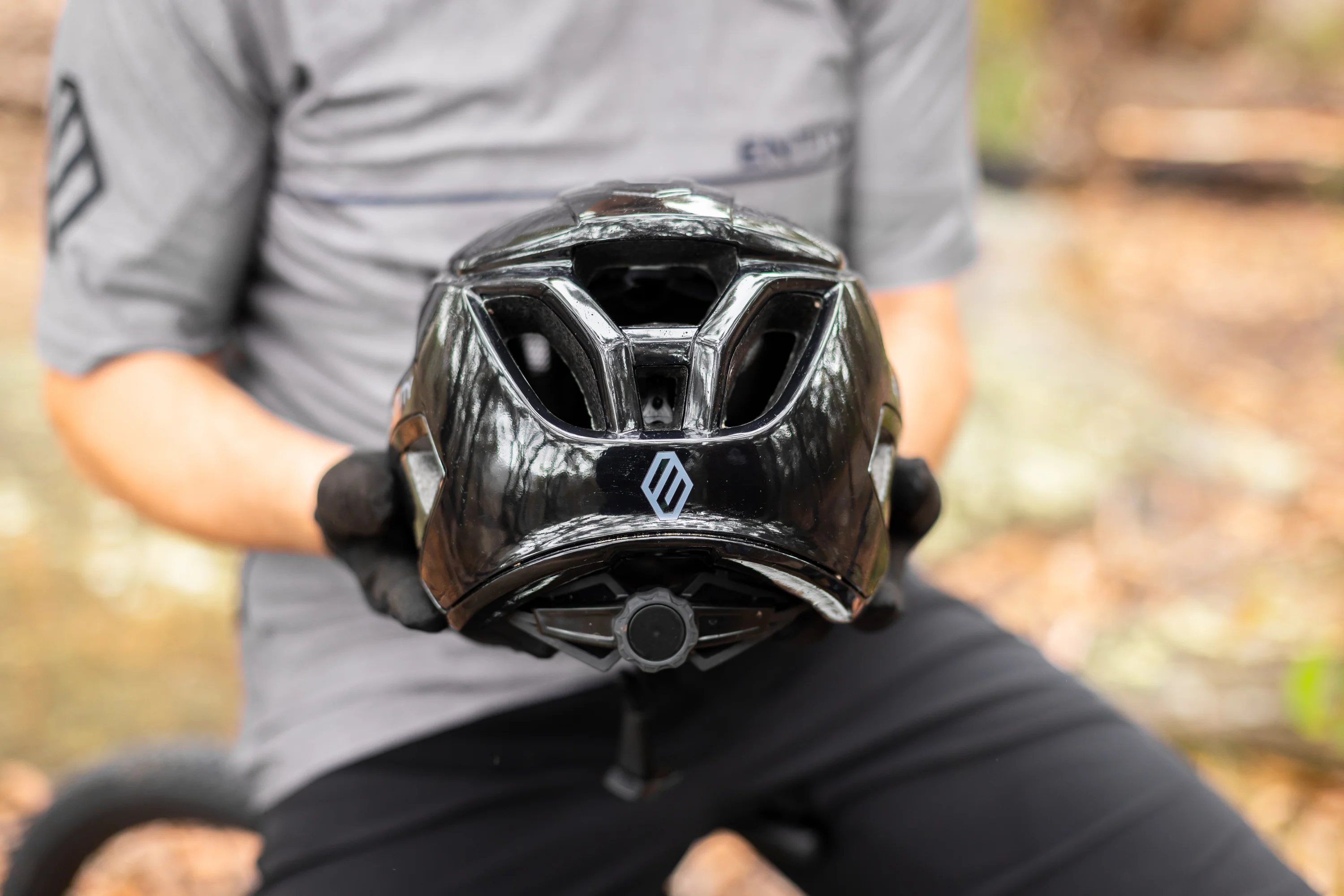 Entity MH20 Mountain Bike Helmet - Image 7