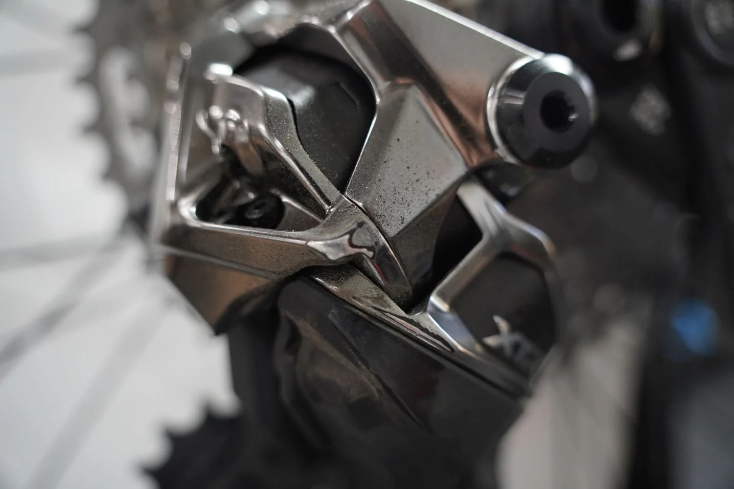Ex Demo - Polygon Collosus N9 Carbon - Enduro Mountain Bike L1 - Image 4