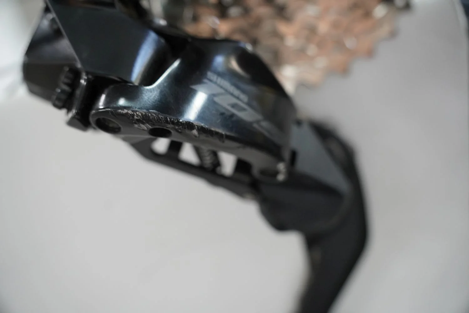 Ex Demo - Polygon Helios A7X - 105 Di2 Carbon Road Bike XL1 - Image 5