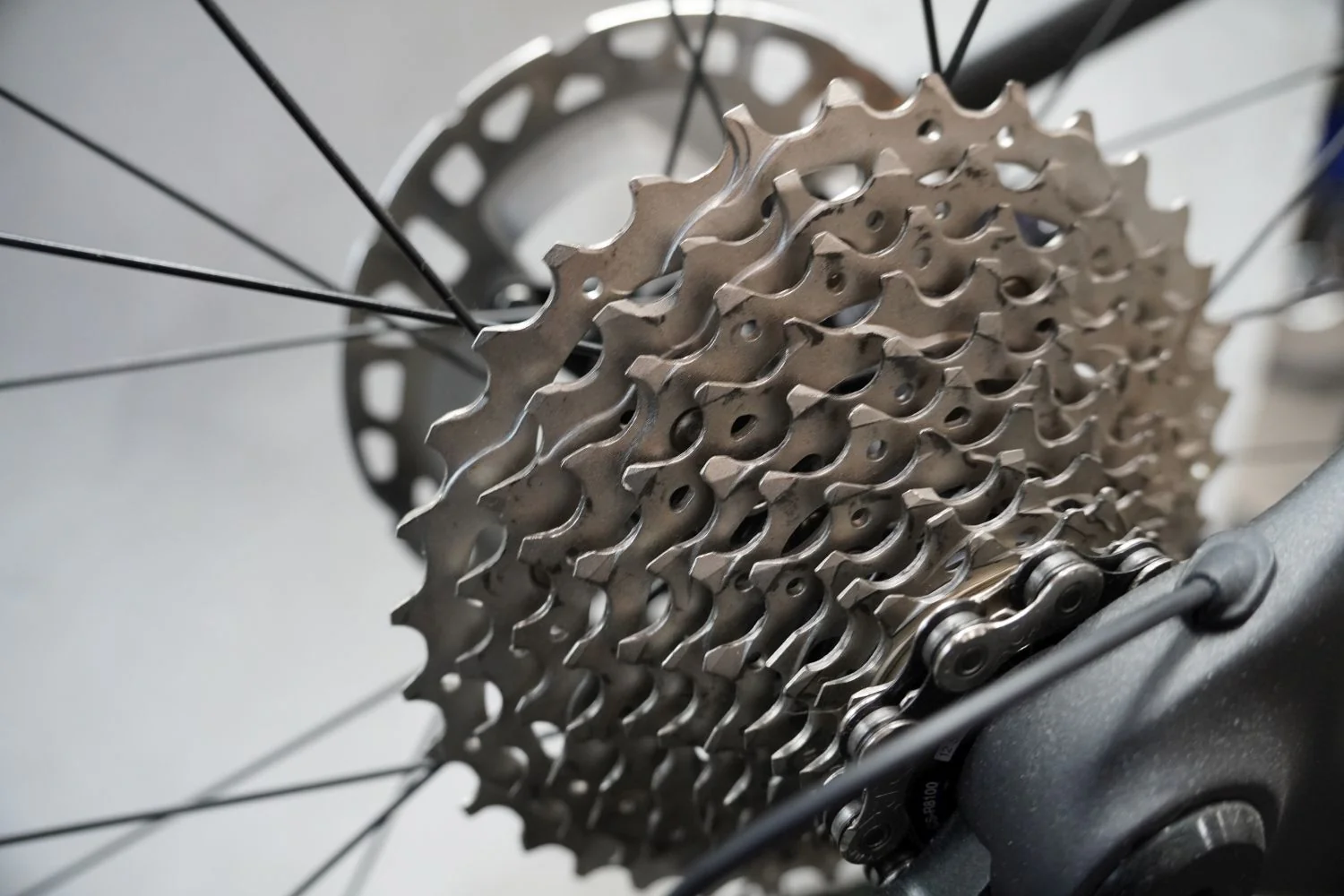 Ex Demo - Polygon Helios A8X - Ultegra Di2 Carbon Road Bike M2 - Image 6