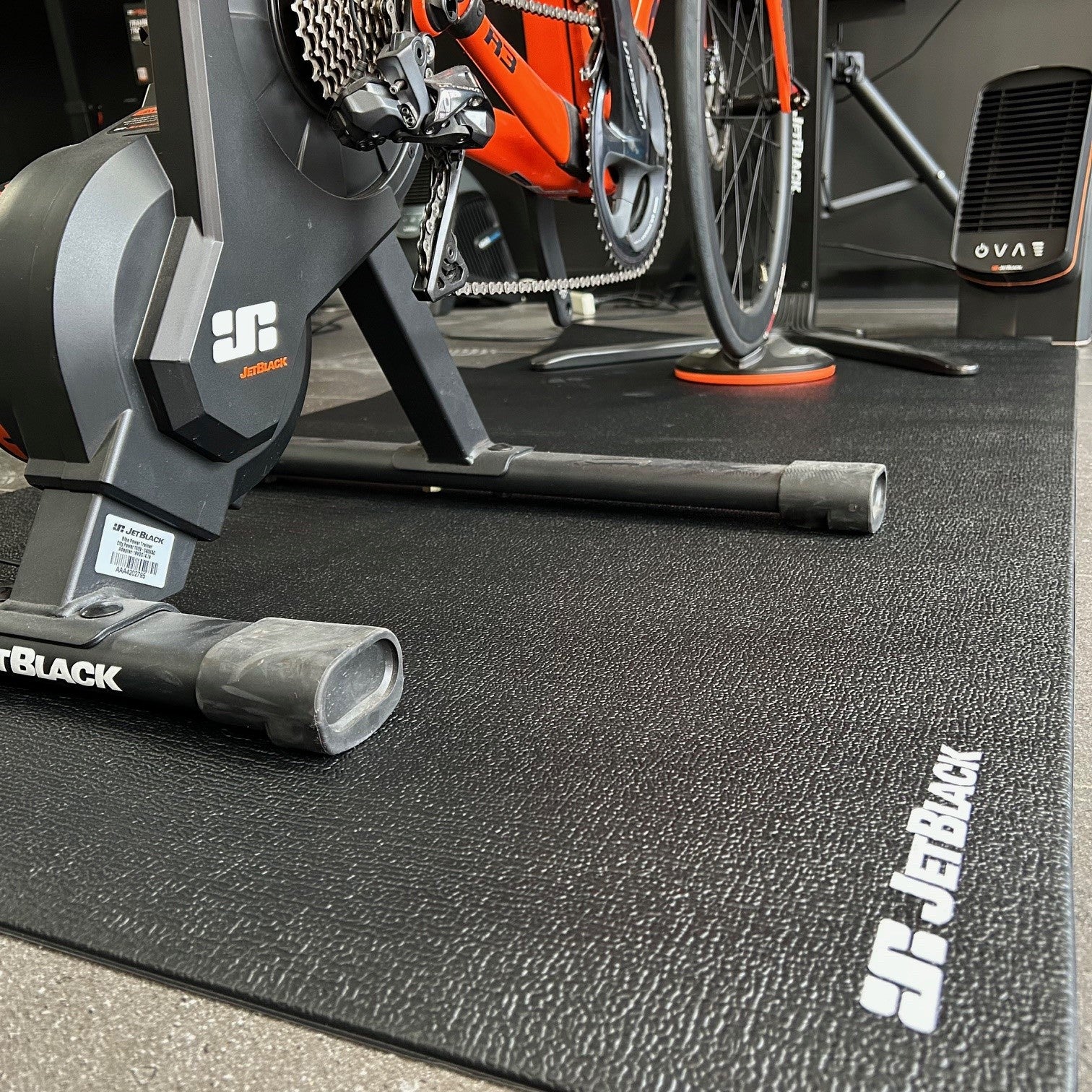 JetBlack Trainer Mat 2 - Image 3