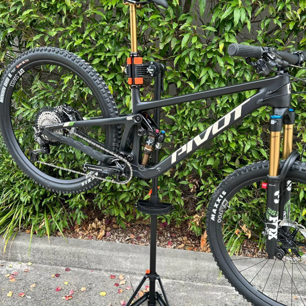 JetBlack Workstand Pro Lever Locking Clamp Head - Image 4