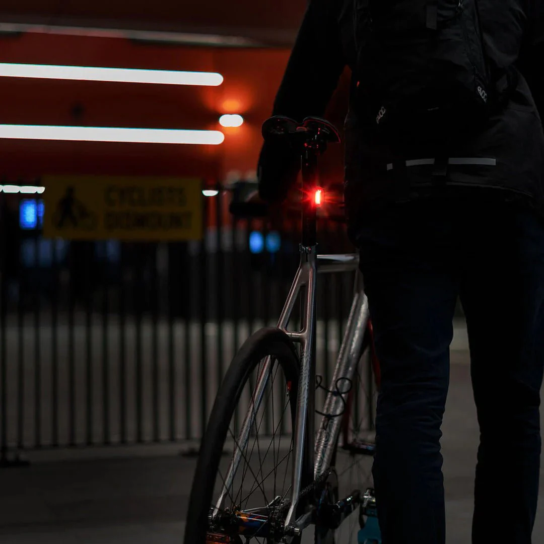 Knog Frog V3 Black Rechargeable Rear Light - Image 3