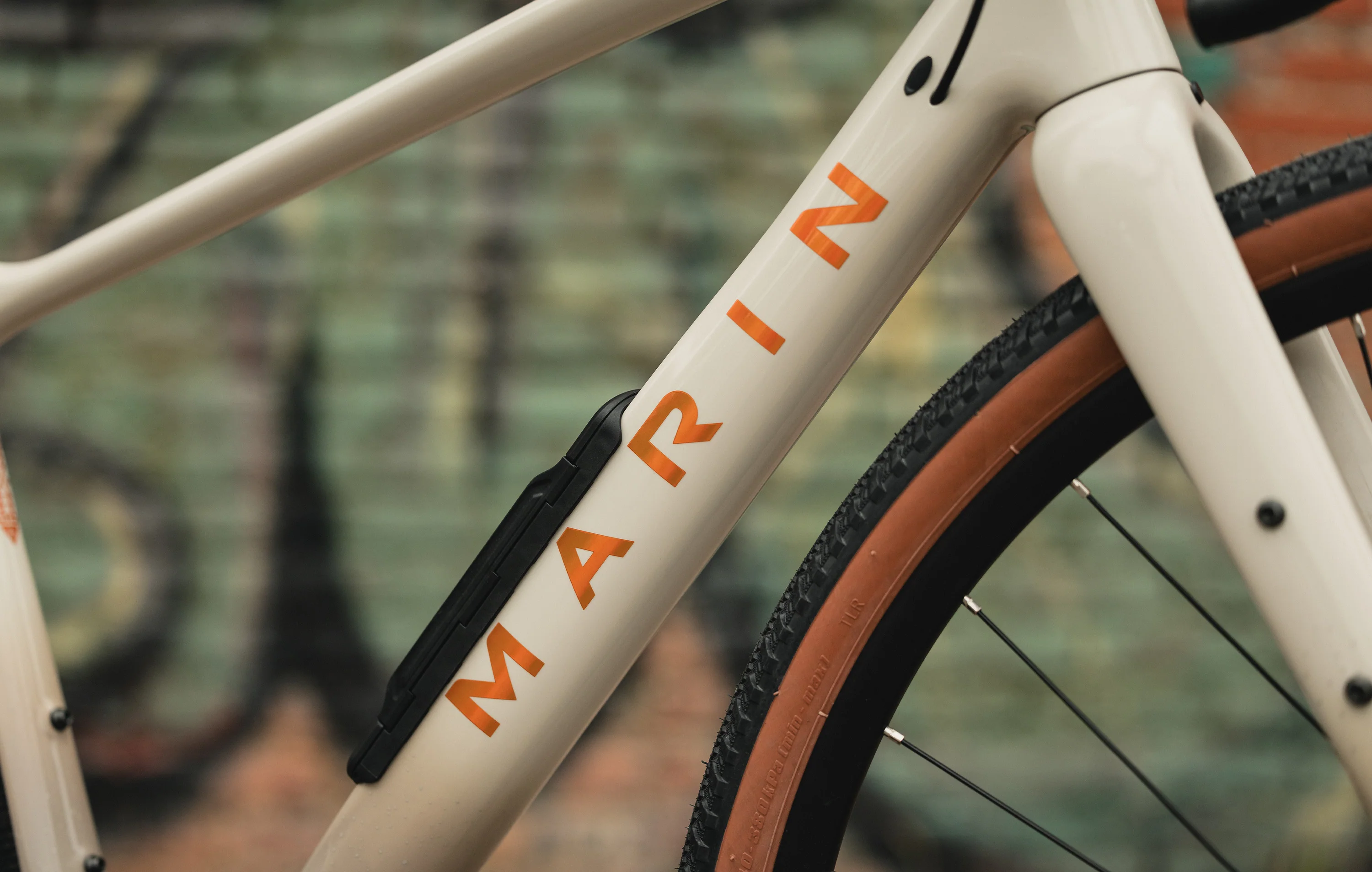 Marin Headlands 2 - Carbon Gravel Bike - Image 12