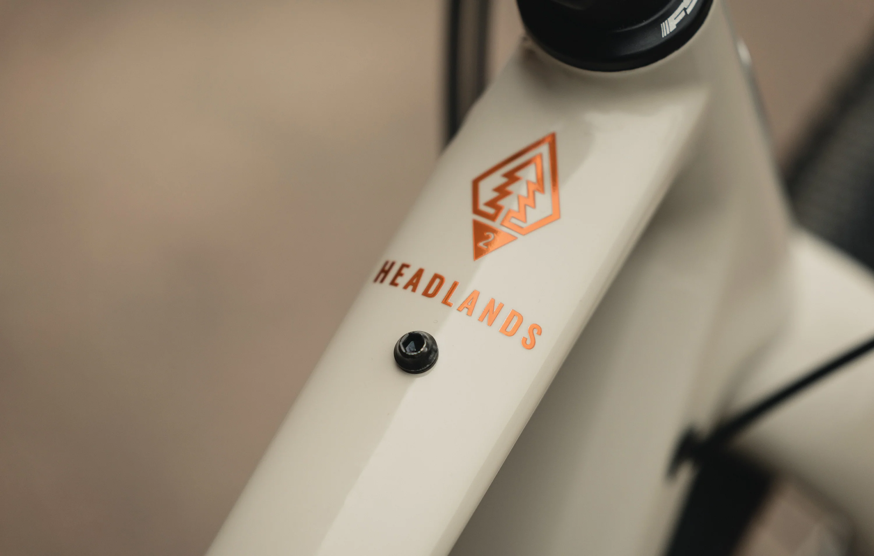 Marin Headlands 2 - Carbon Gravel Bike - Image 13