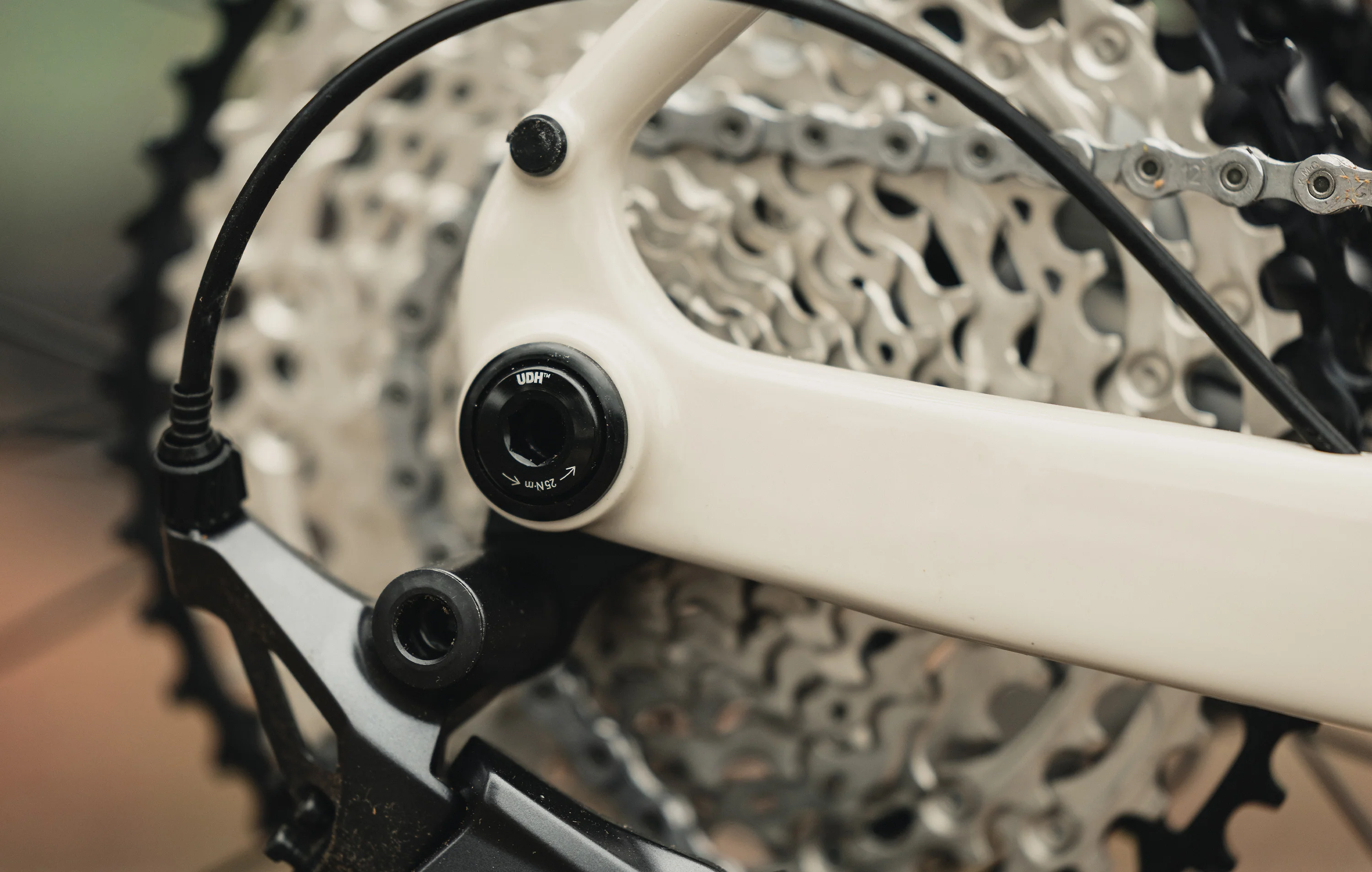 Marin Headlands 2 - Carbon Gravel Bike - Image 8