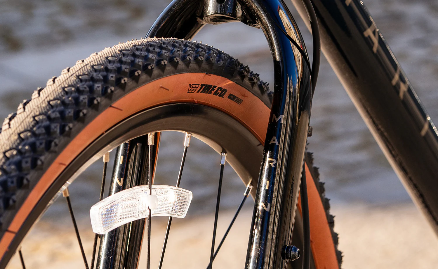 Marin Kentfield 3 - Hybrid Bike - Image 10