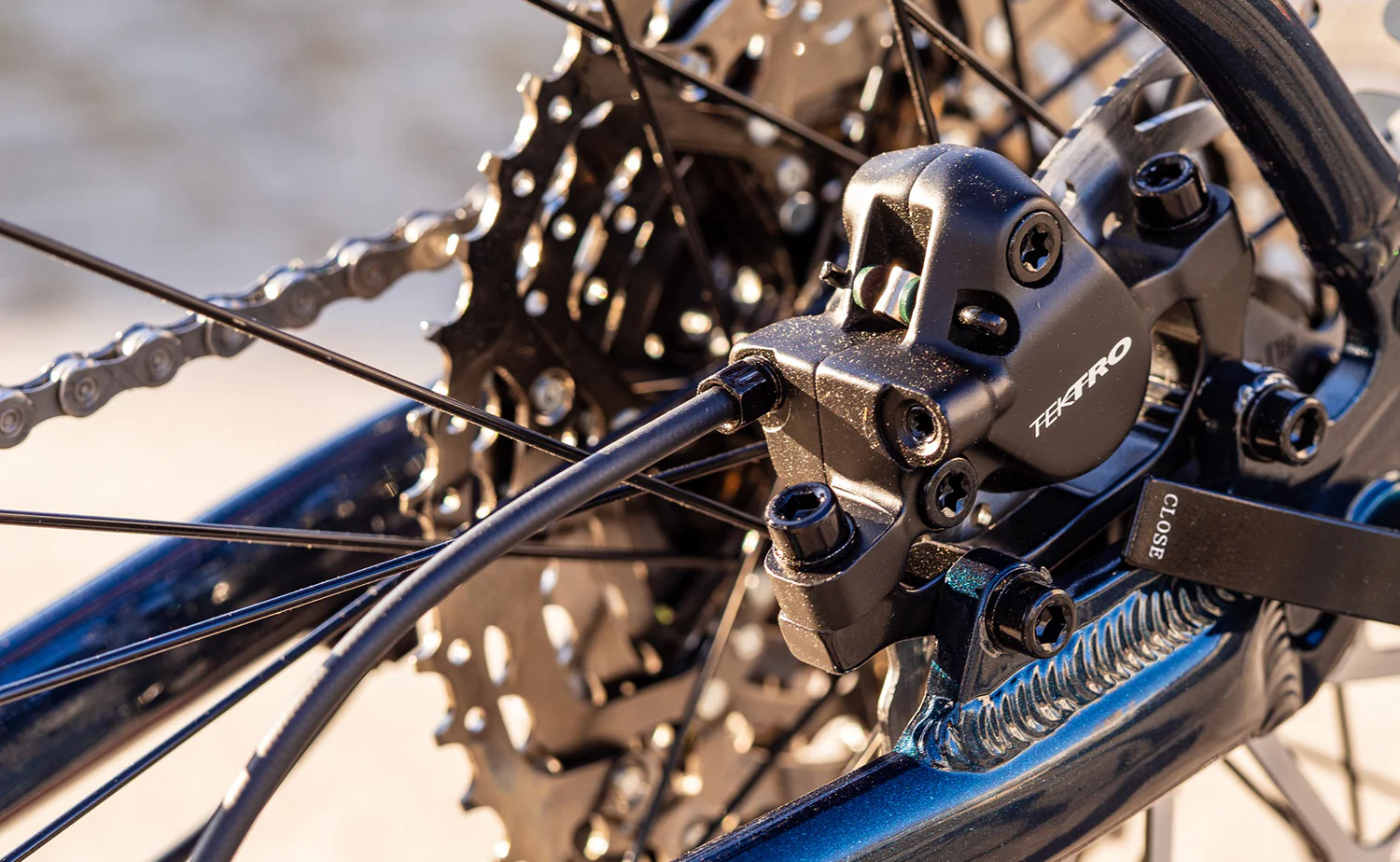 Marin Kentfield 3 - Hybrid Bike - Image 11