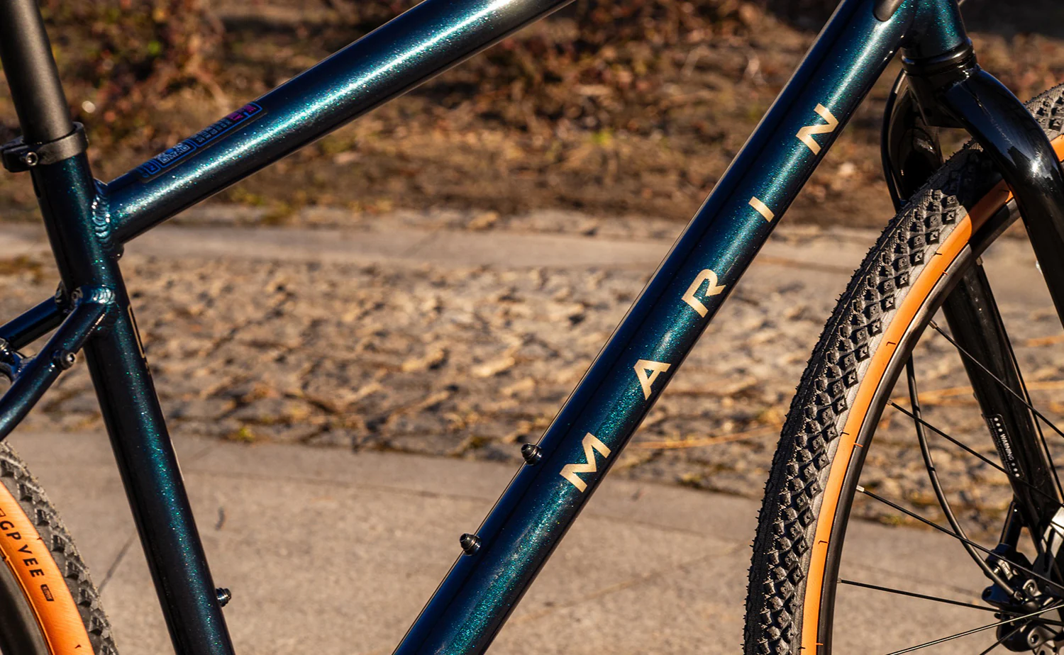 Marin Kentfield 3 - Hybrid Bike - Image 6