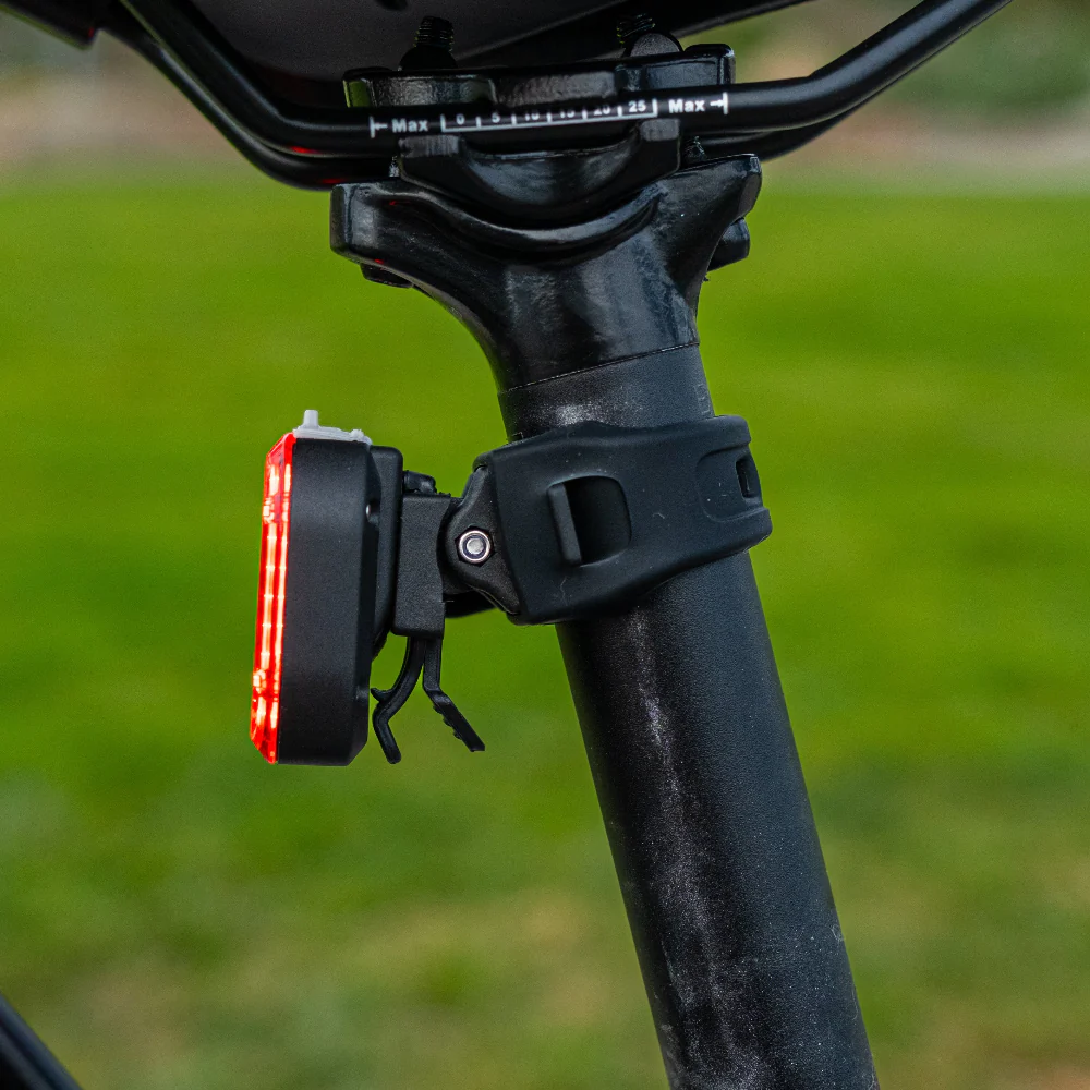 NiteRider Vmax+ 180 ALTO USB-C Rear Light with Brake Sensing - Image 4