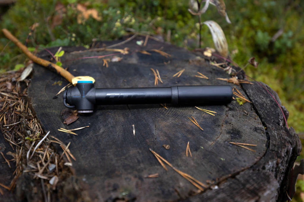 ONE M.Pump 90 - Mini Hand Pump & CO2 Inflater - Image 4