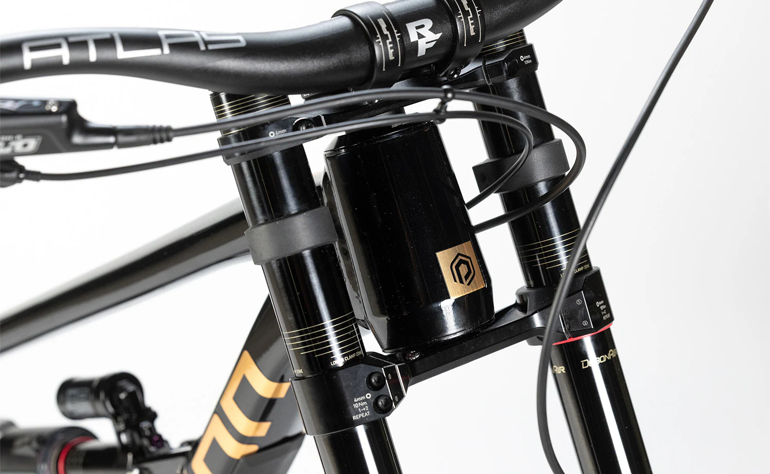 Polygon Collosus DH7 - Downhill Bike - Image 14