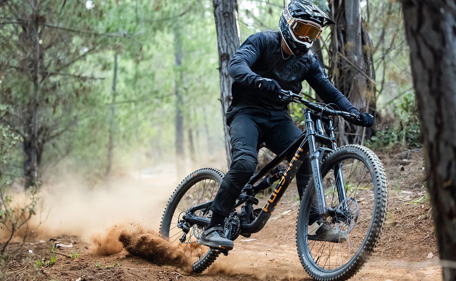 Polygon Collosus DH7 - Downhill Bike - Image 17
