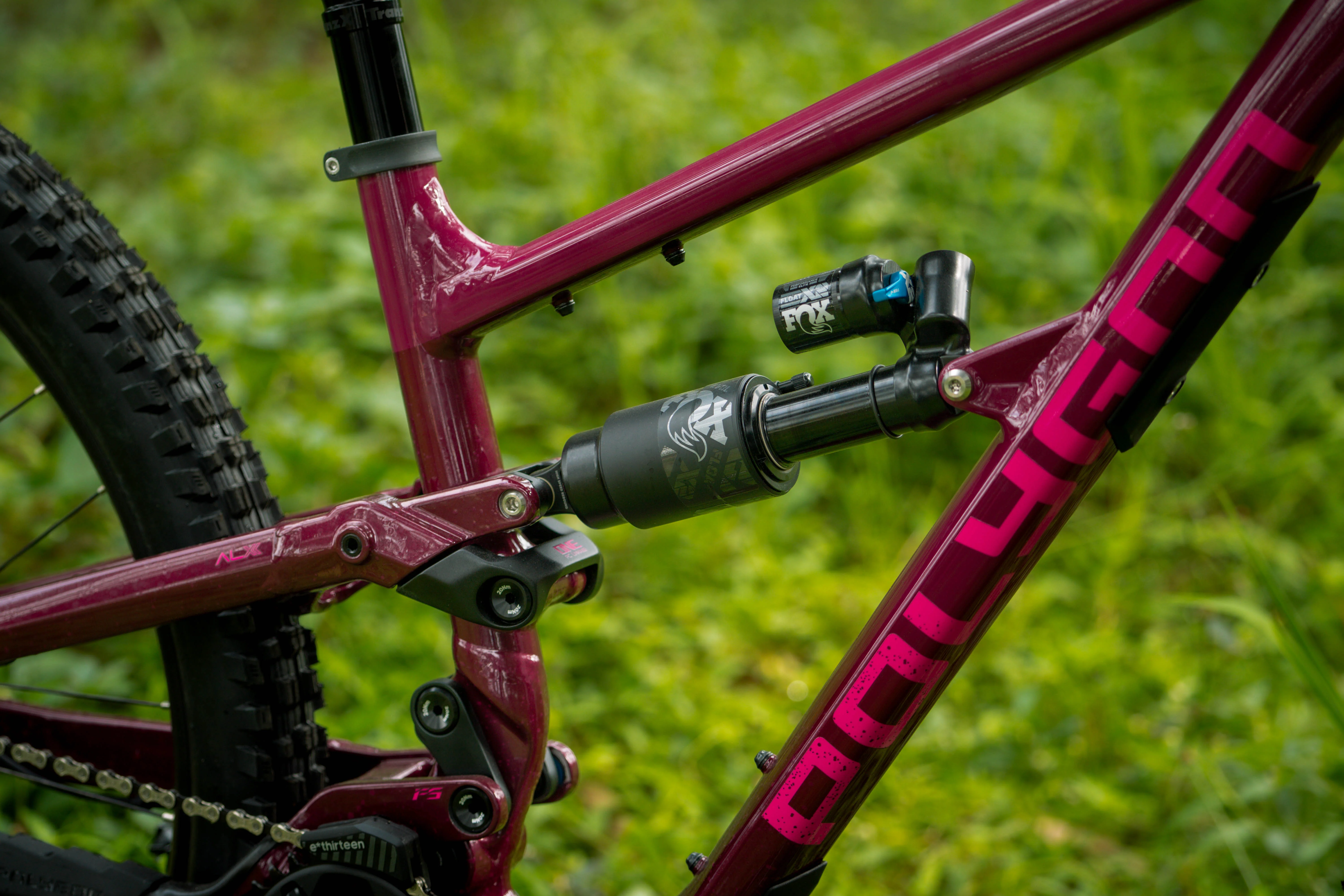 Polygon Collosus N9 - Enduro Mountain Bike - Image 9
