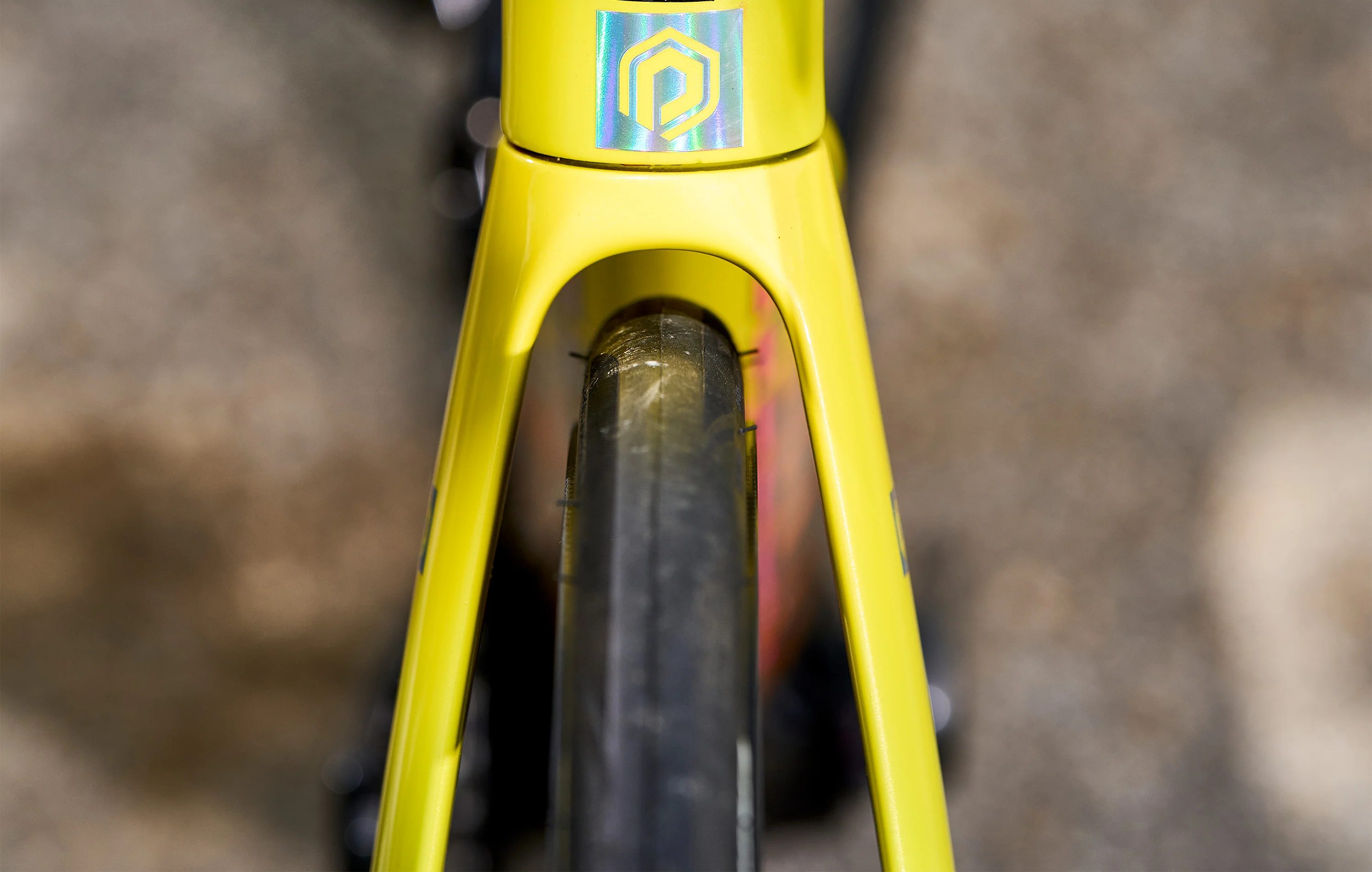Polygon Helios A0 - SRAM Red AXS Carbon Road Bike - Image 7