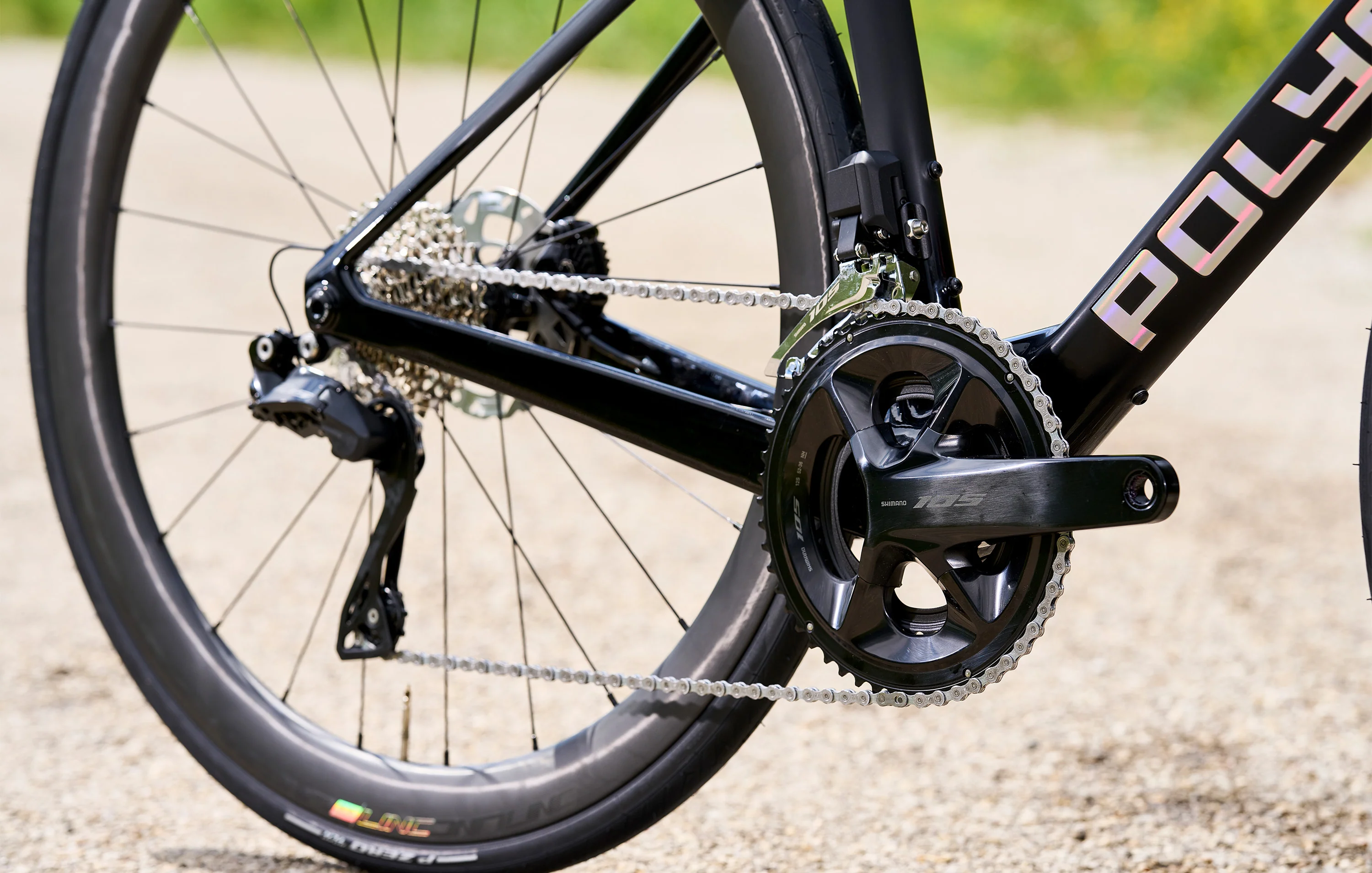 Polygon Helios A7 - 105 Di2 Carbon Road Bike - Image 9
