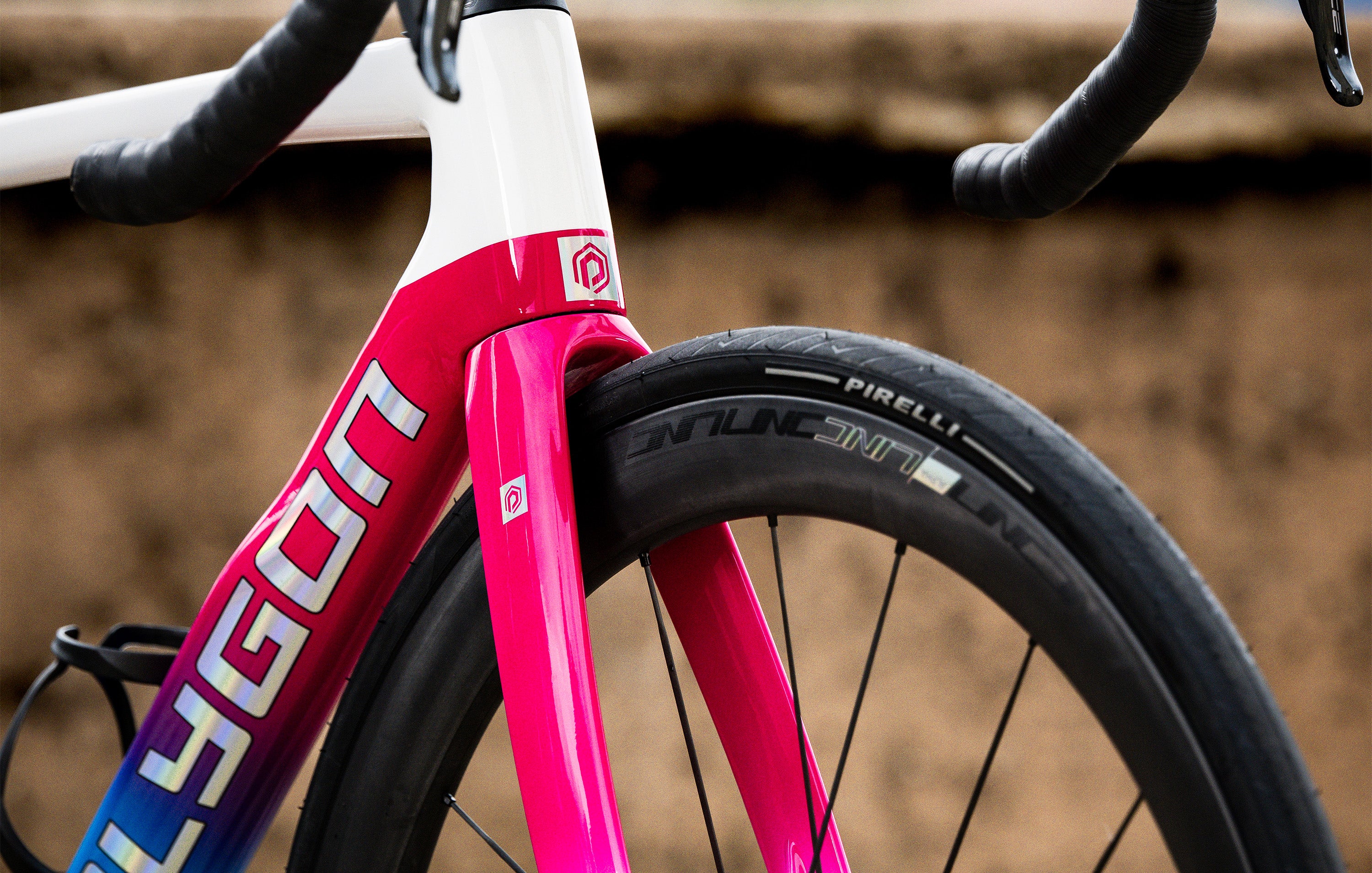 Polygon Helios A9 - Dura Ace Di2 Carbon Road Bike - Image 7