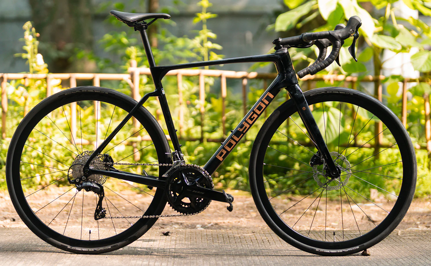 Polygon Strattos 7 - 105 Carbon Endurance Bike - Image 5