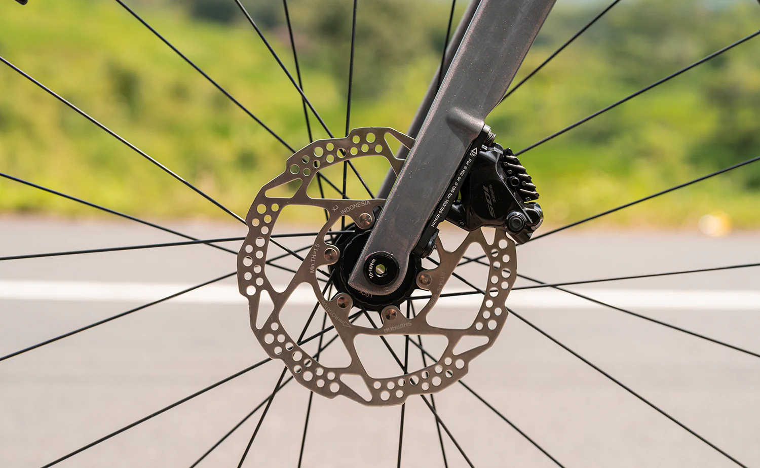 Polygon Strattos 7 - 105 Di2 Carbon Endurance Bike - Image 12