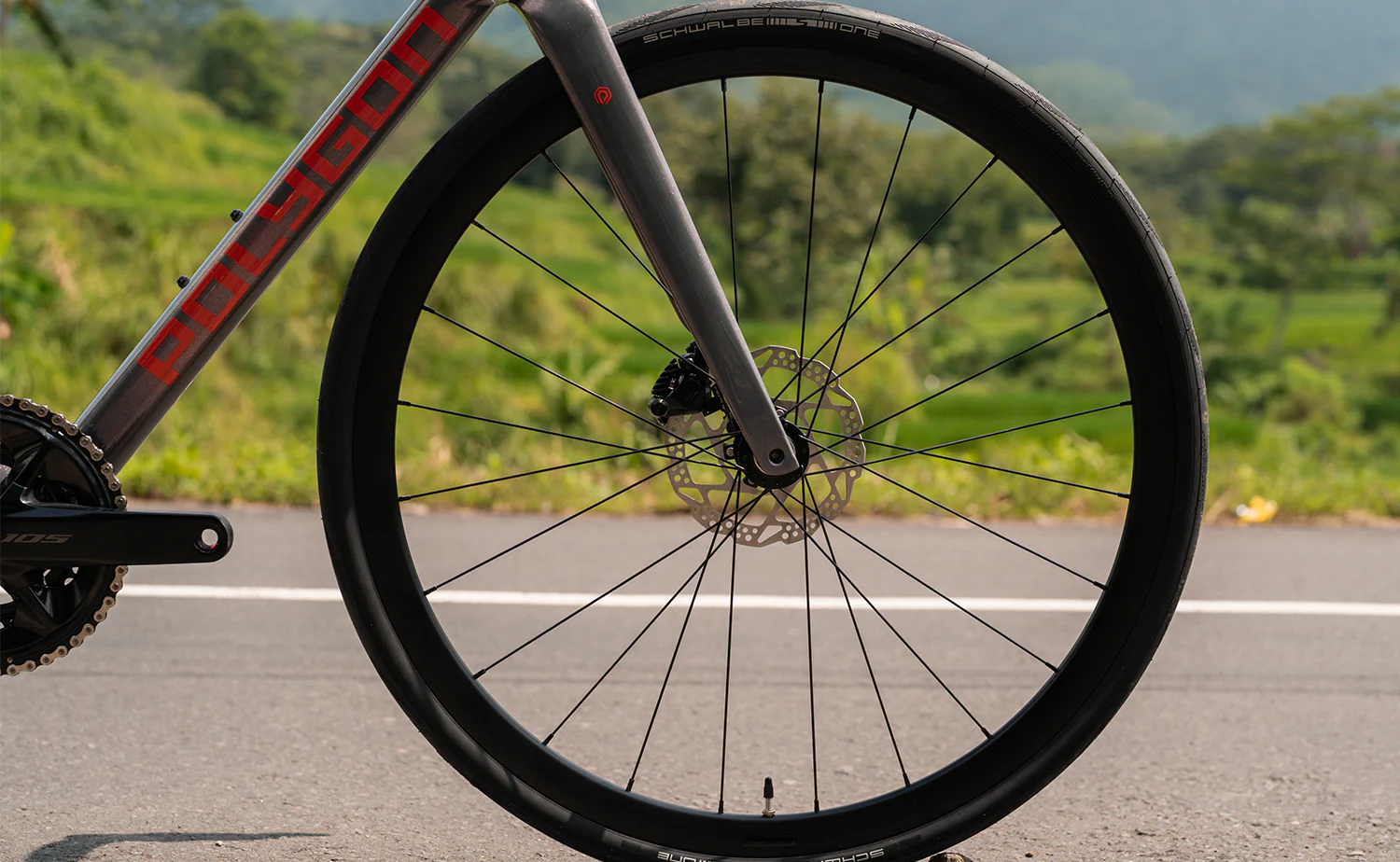 Polygon Strattos 7 - 105 Di2 Carbon Endurance Bike - Image 14