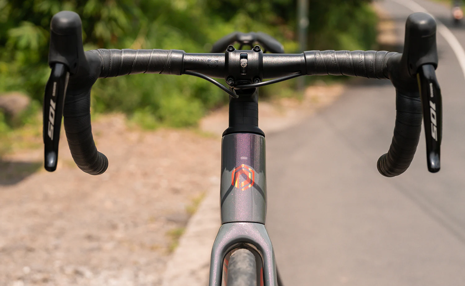 Polygon Strattos 7 - 105 Di2 Carbon Endurance Bike - Image 15