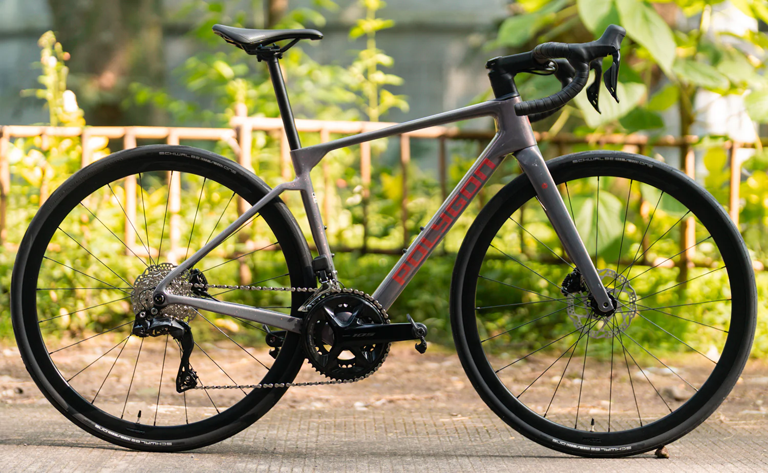 Polygon Strattos 7 - 105 Di2 Carbon Endurance Bike - Image 5