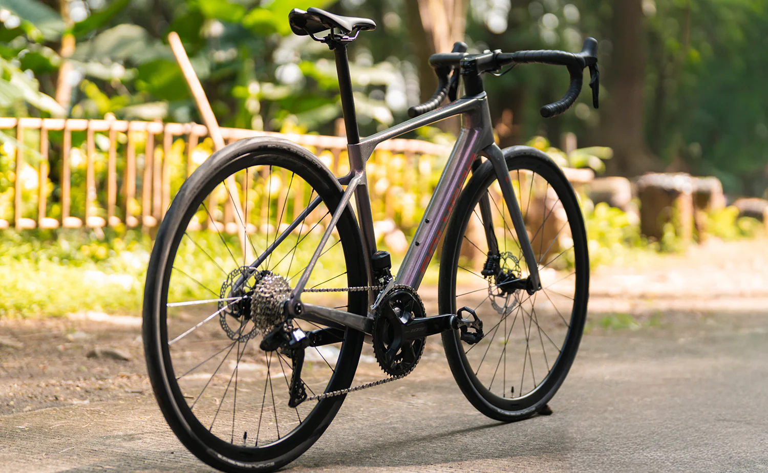 Polygon Strattos 7 - 105 Di2 Carbon Endurance Bike - Image 7