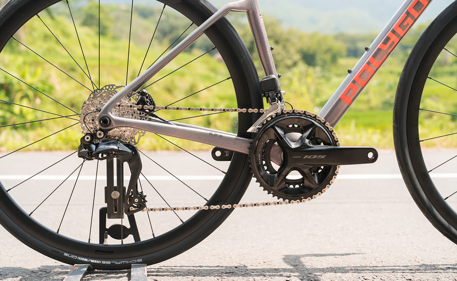 Polygon Strattos 7 - 105 Di2 Carbon Endurance Bike - Image 8