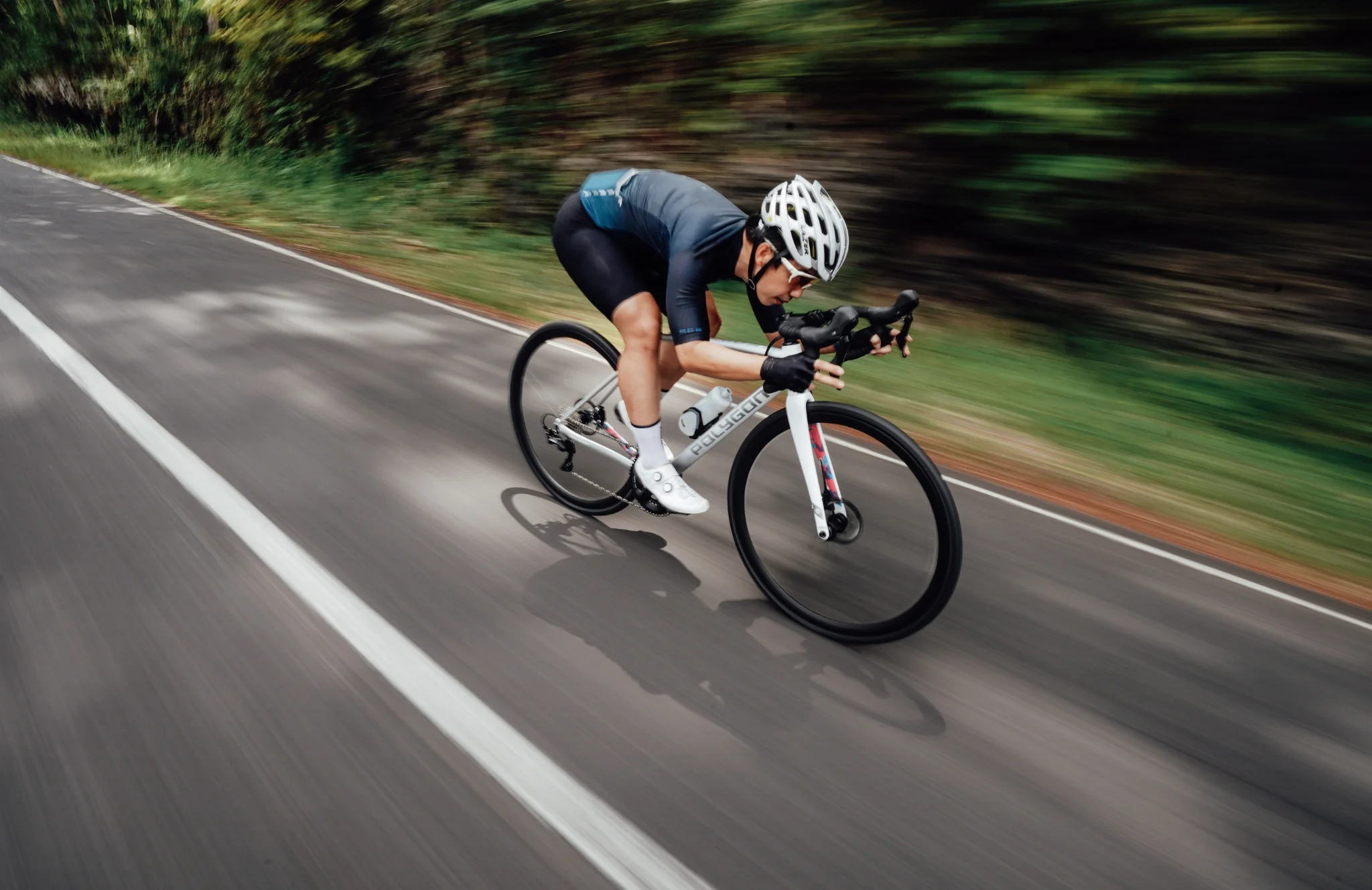 Polygon Strattos S5 Disc - 105 Alloy Road Bike - Image 5