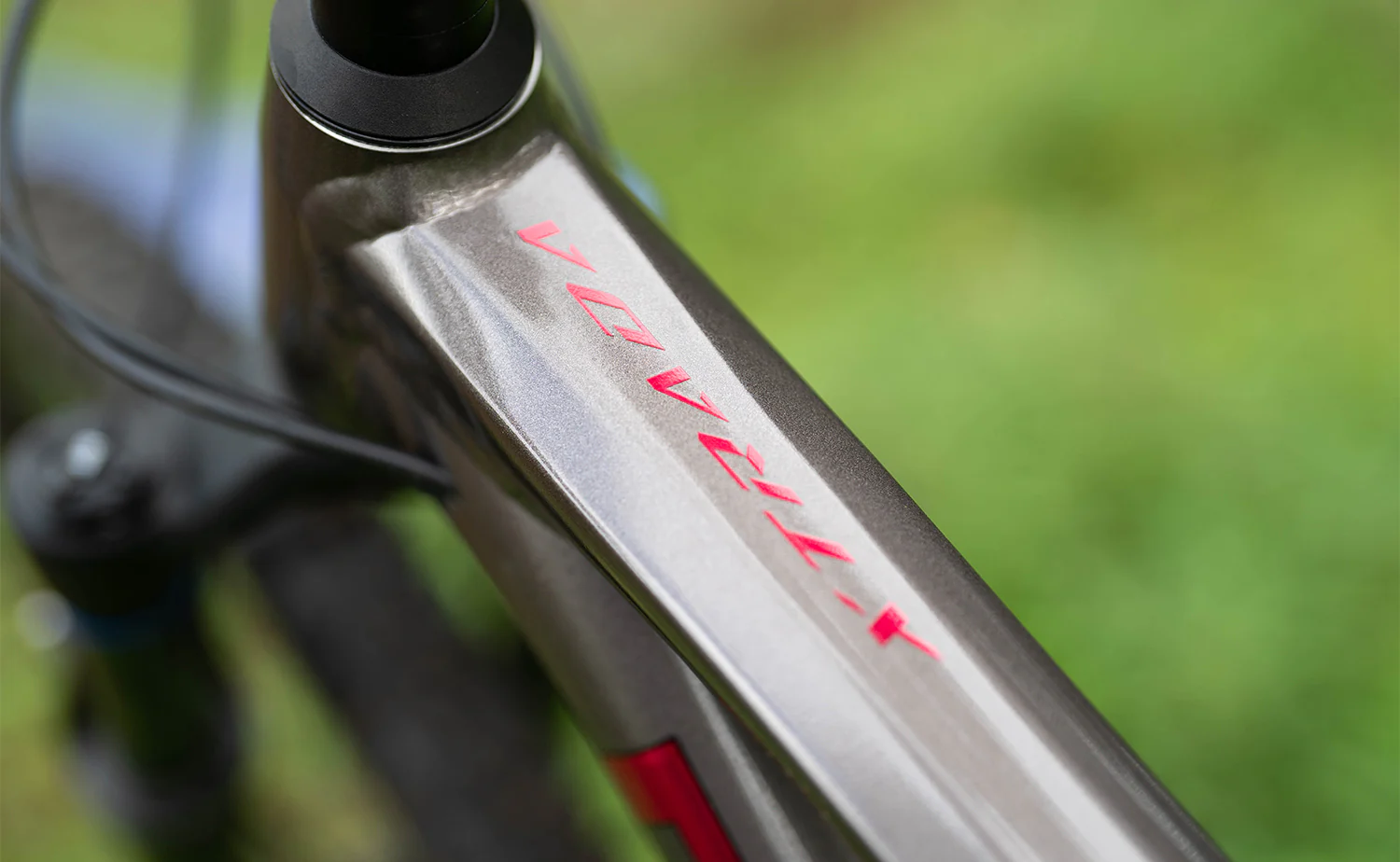 Polygon Xtrada 6 - Mountain Bike [New] - Image 8