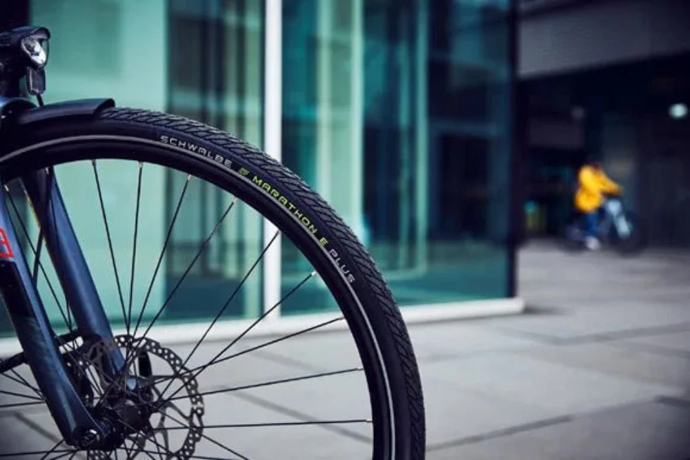 Schwalbe Marathon E-Plus - Urban Tyre - Image 5