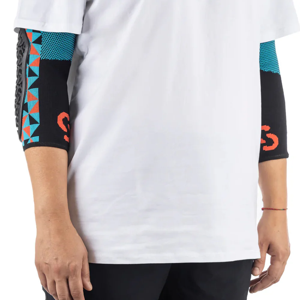 Seryt Flow Elbow Pads - Image 6