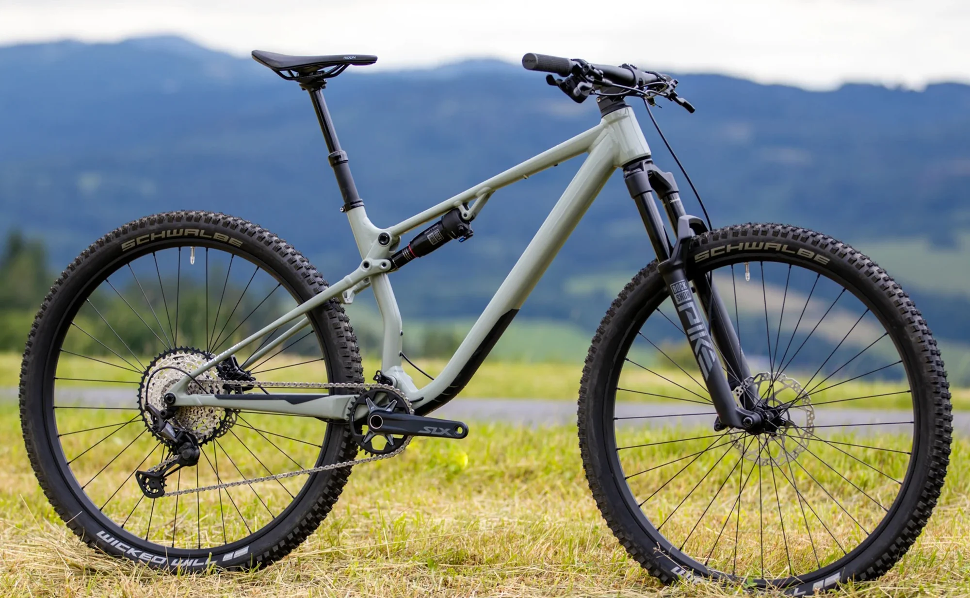 Superior XF 6.6 DC - Lightweight Trail Bike - Image 2