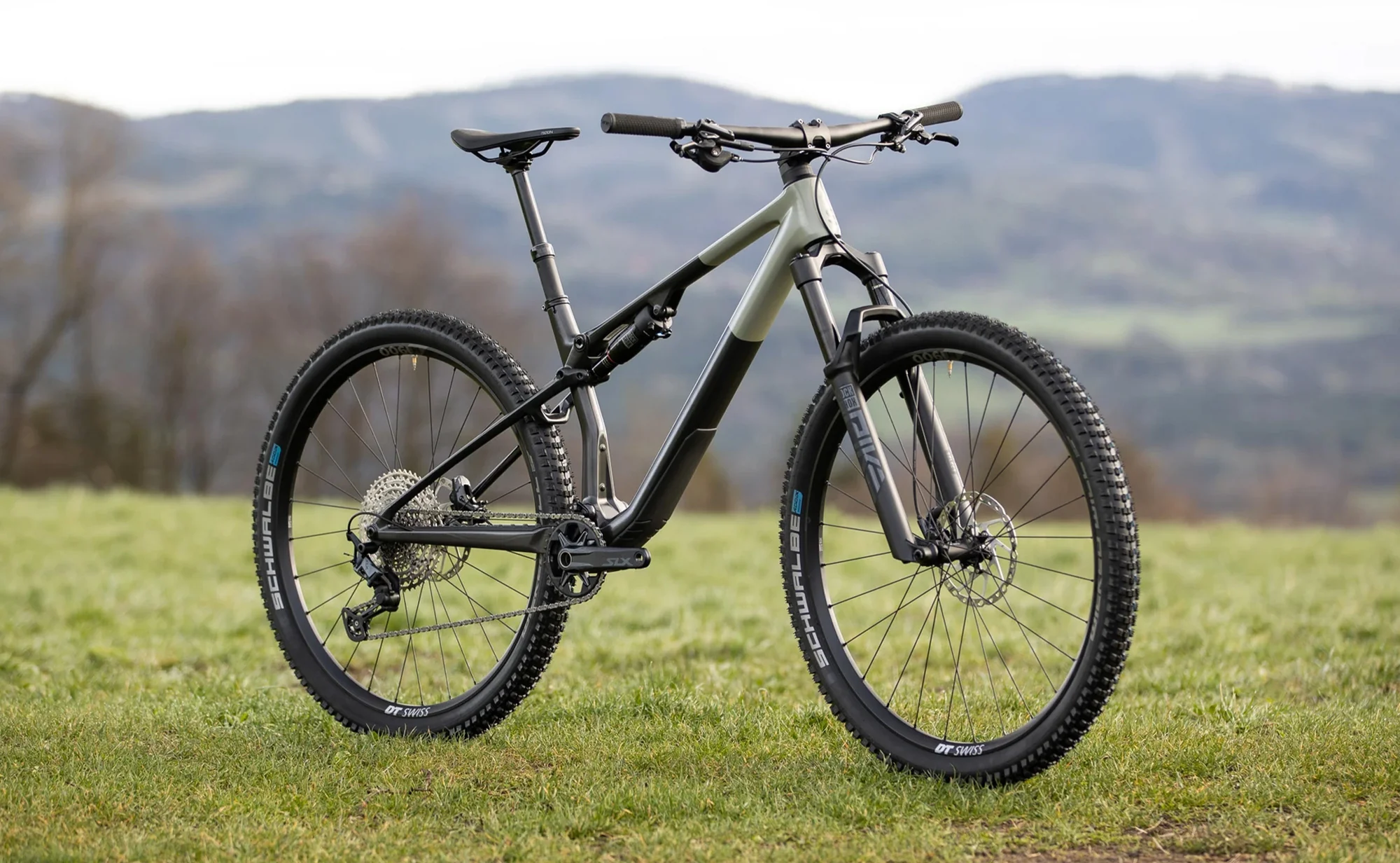 Superior XF 9.6 DC -  Lightweight Carbon Trail Bike - Image 3