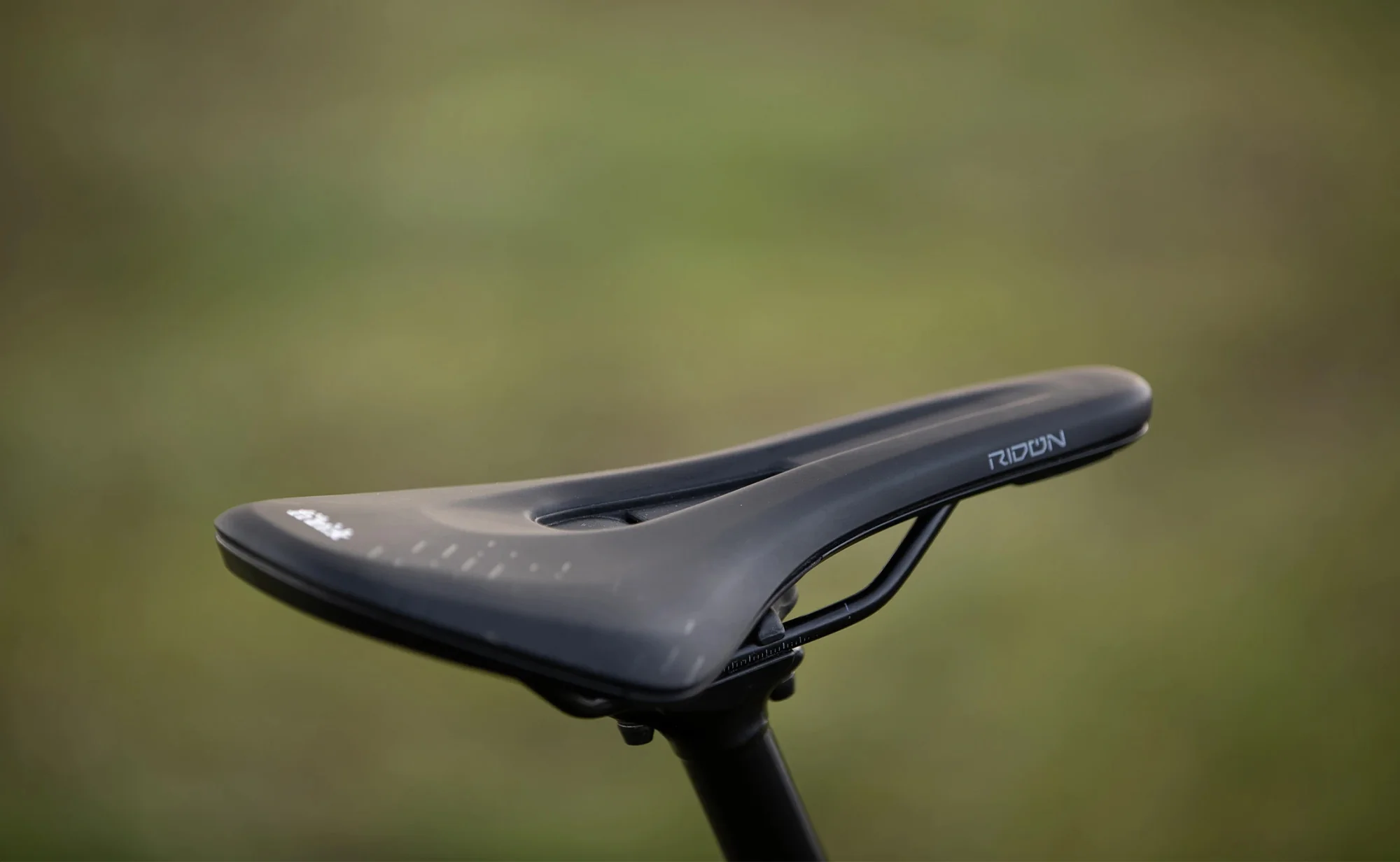 Superior XF 9.6 DC -  Lightweight Carbon Trail Bike - Image 6