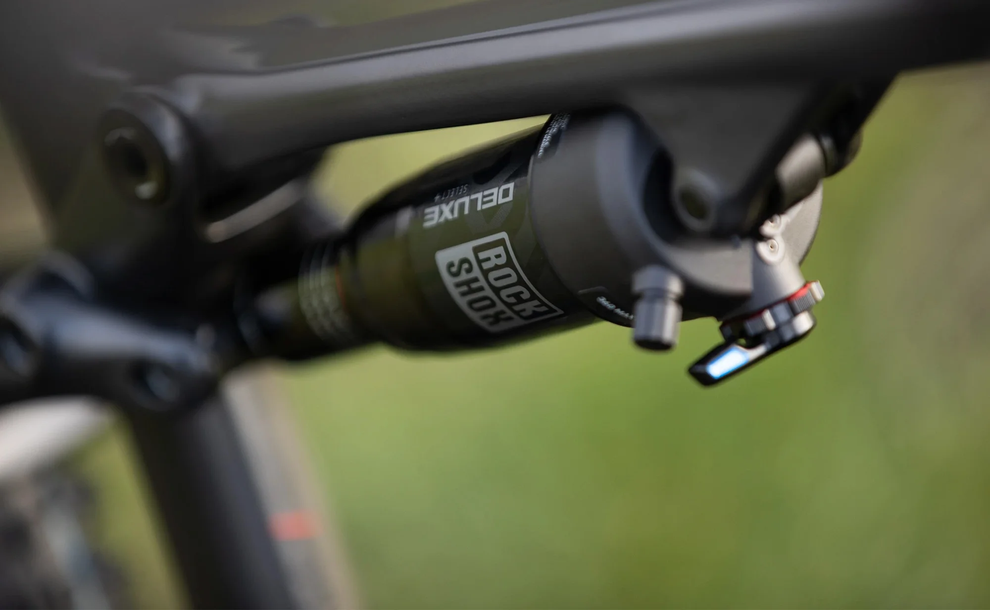Superior XF 9.6 DC -  Lightweight Carbon Trail Bike - Image 8