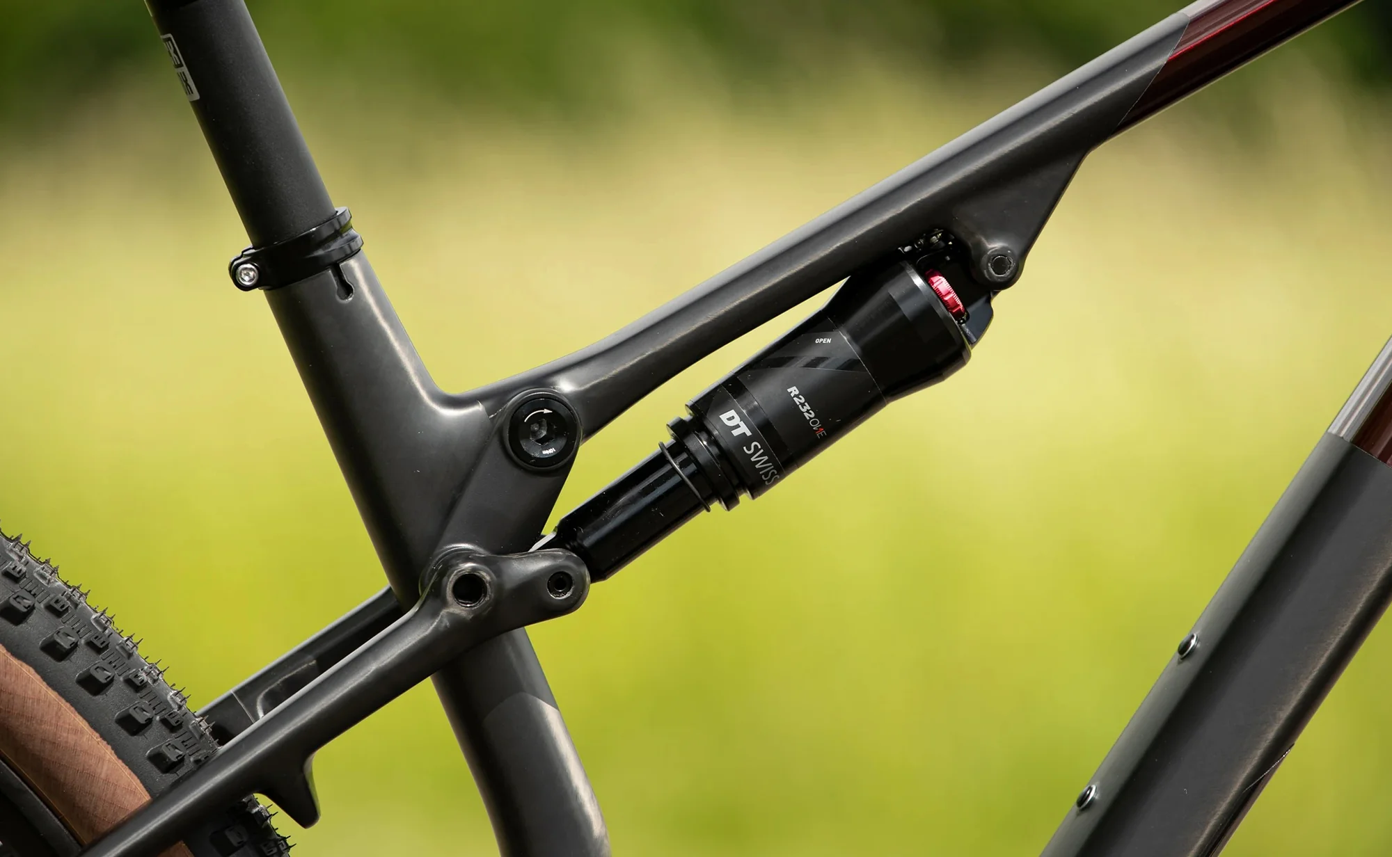 Superior XF 9.9 Team - XTR Di2 Carbon XC Mountain Bike - Image 9