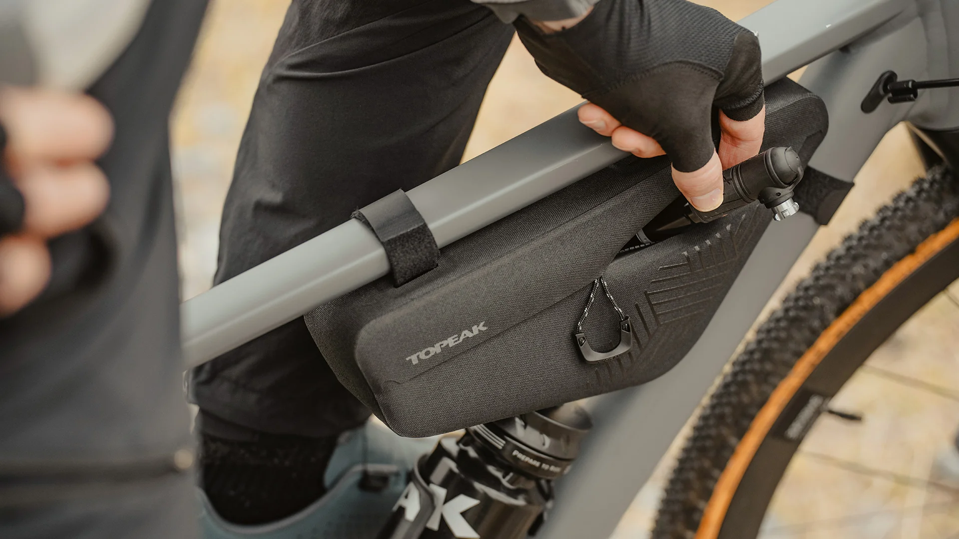 TOPEAK MIDLOADER DRYBAG L (4kg) - Image 5