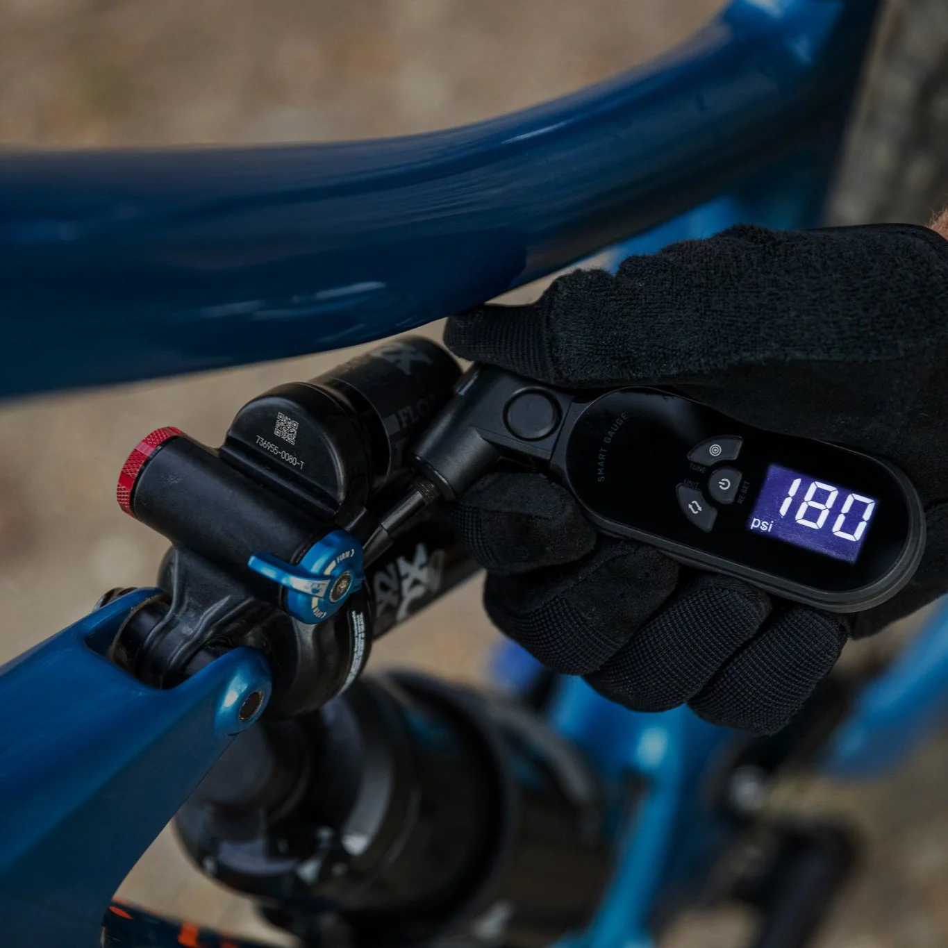 Topeak Smart Gauge D2X - Digital Bicycle Tyre Pressure - Image 3