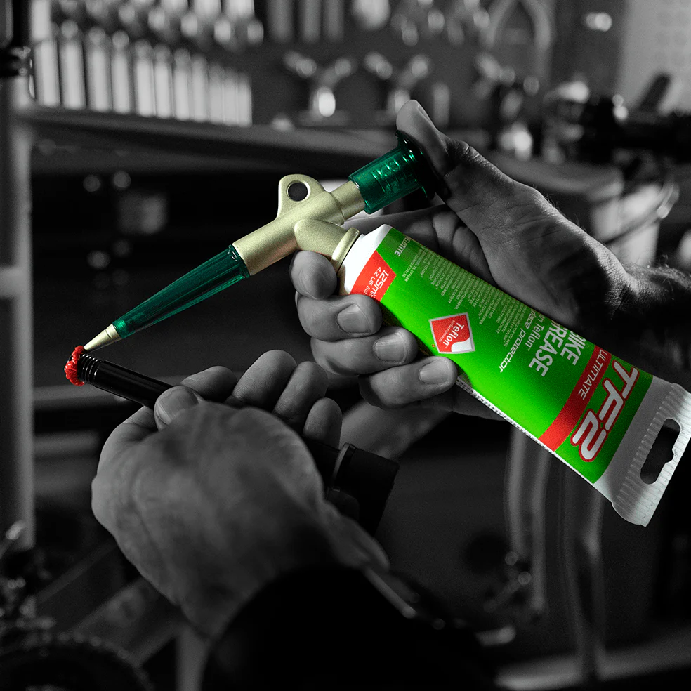 Weldtite Grease Gun & Bike Grease Tube 125ml - Image 4